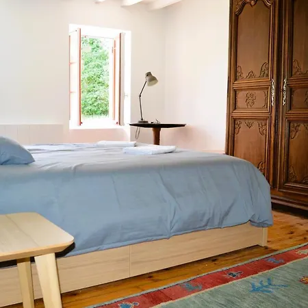 Maison Typique - Tres Grand Jardin - 7km De La *