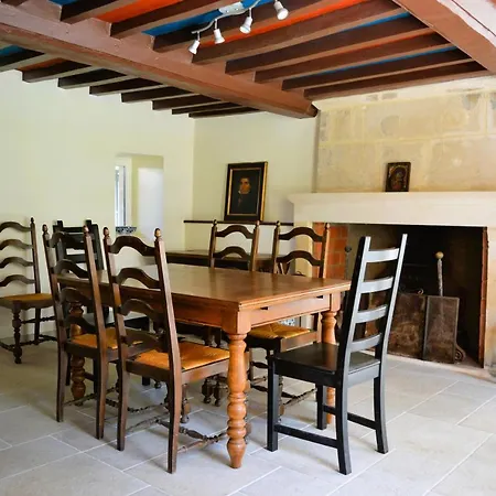 Dom wakacyjny Maison Typique - Tres Grand Jardin - 7km De La