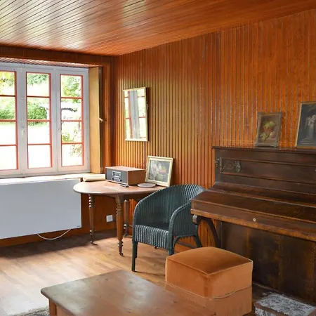 Maison Typique - Tres Grand Jardin - 7km De La Holiday home *