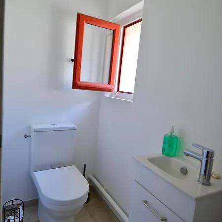 Holiday home Maison Typique - Tres Grand Jardin - 7km De La