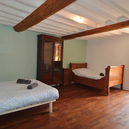Holiday home Maison Typique - Tres Grand Jardin - 7km De La *