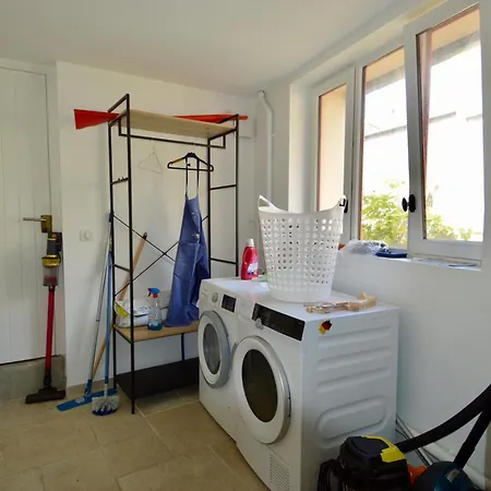 Maison Typique - Tres Grand Jardin - 7km De La Holiday home