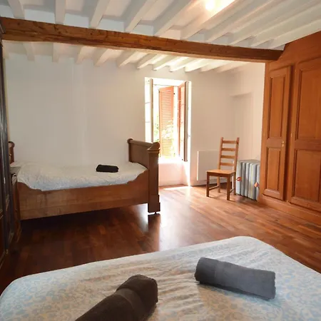 Maison Typique - Tres Grand Jardin - 7km De La *
