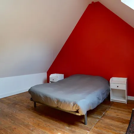 Maison Typique - Tres Grand Jardin - 7km De La Holiday home *