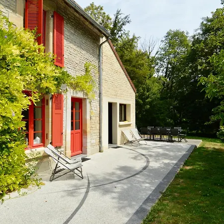 Holiday home Maison Typique - Tres Grand Jardin - 7km De La *