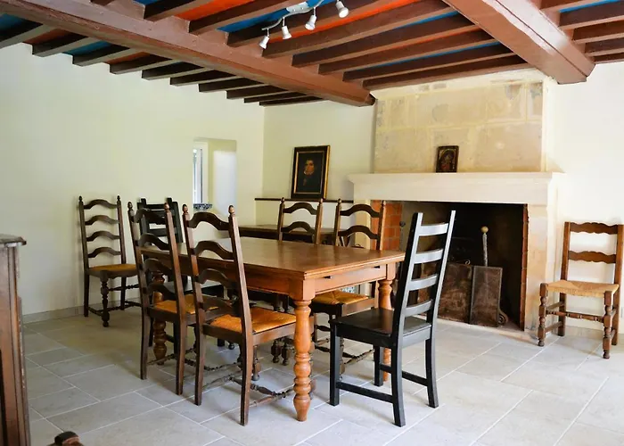 بيت للعطل Maison Typique - Tres Grand Jardin - 7km De La