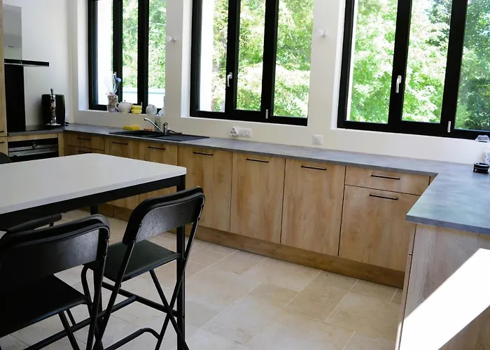 بيت للعطل Maison Typique - Tres Grand Jardin - 7km De La