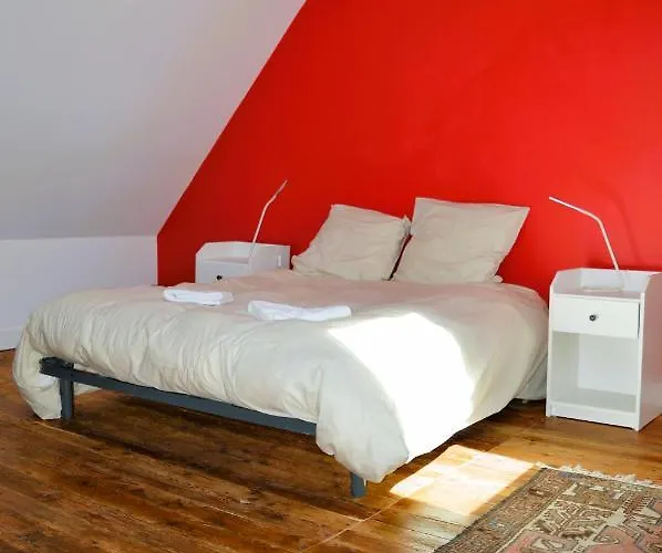 بيت للعطل Maison Typique - Tres Grand Jardin - 7km De La *