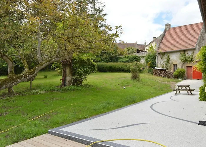 بيت للعطل Maison Typique - Tres Grand Jardin - 7km De La